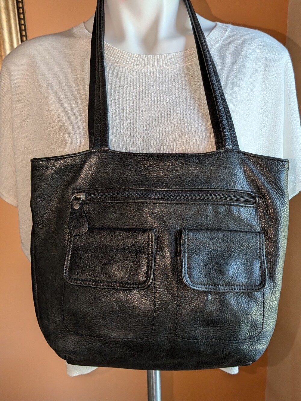 Giani Bernini FBlack Leather Tote Bag with Front Pockets